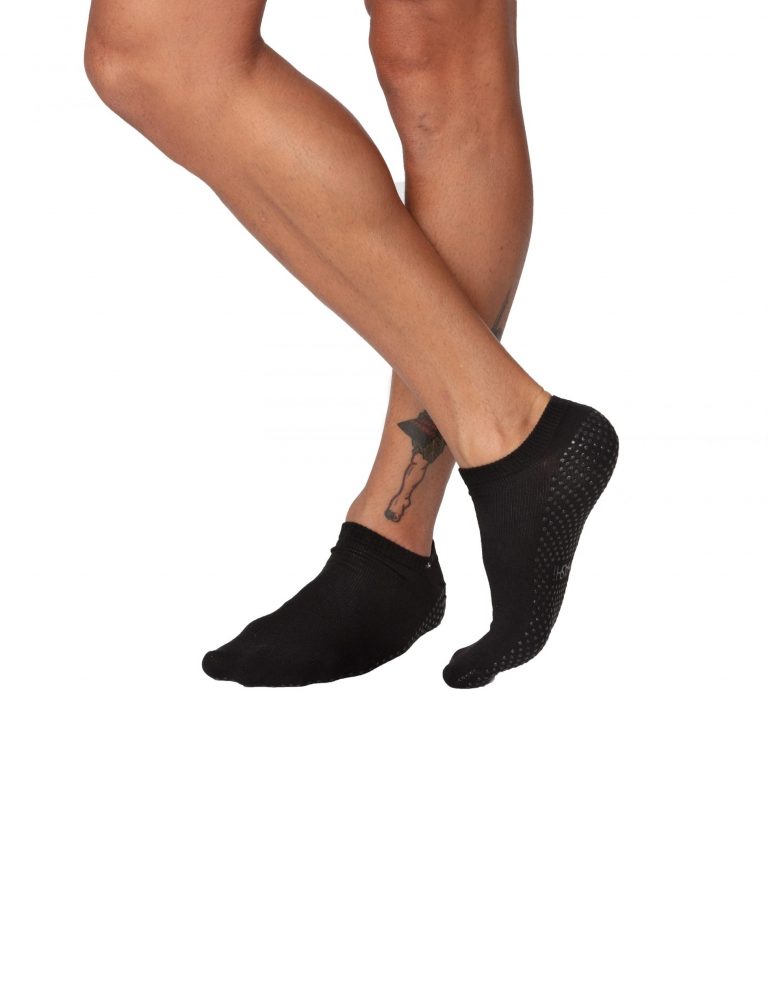 moške pilates nogavice s protizdrsnimi čepki, črne barve